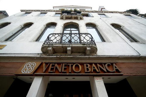 Italy sẽ chi 17 tỷ euro giải cứu 2 ngân hàng ảnh 1